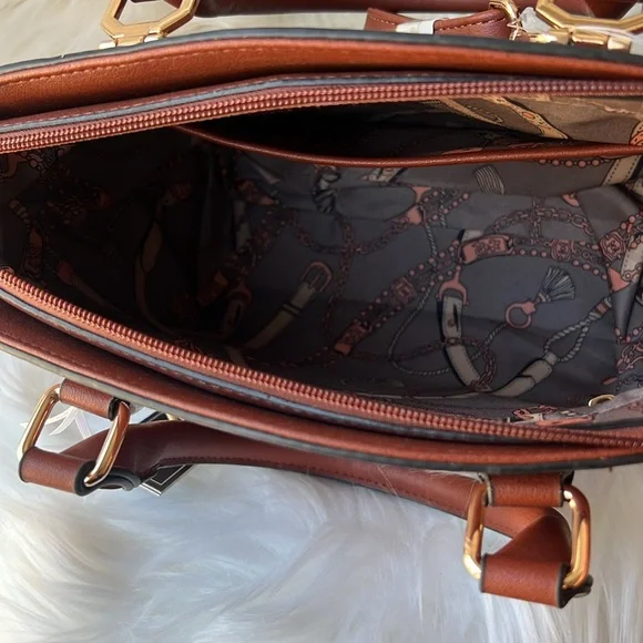 LA TERRE Fashion Vegan Woman’s Brown Handbag/Crossbody - Picture 6 of 9